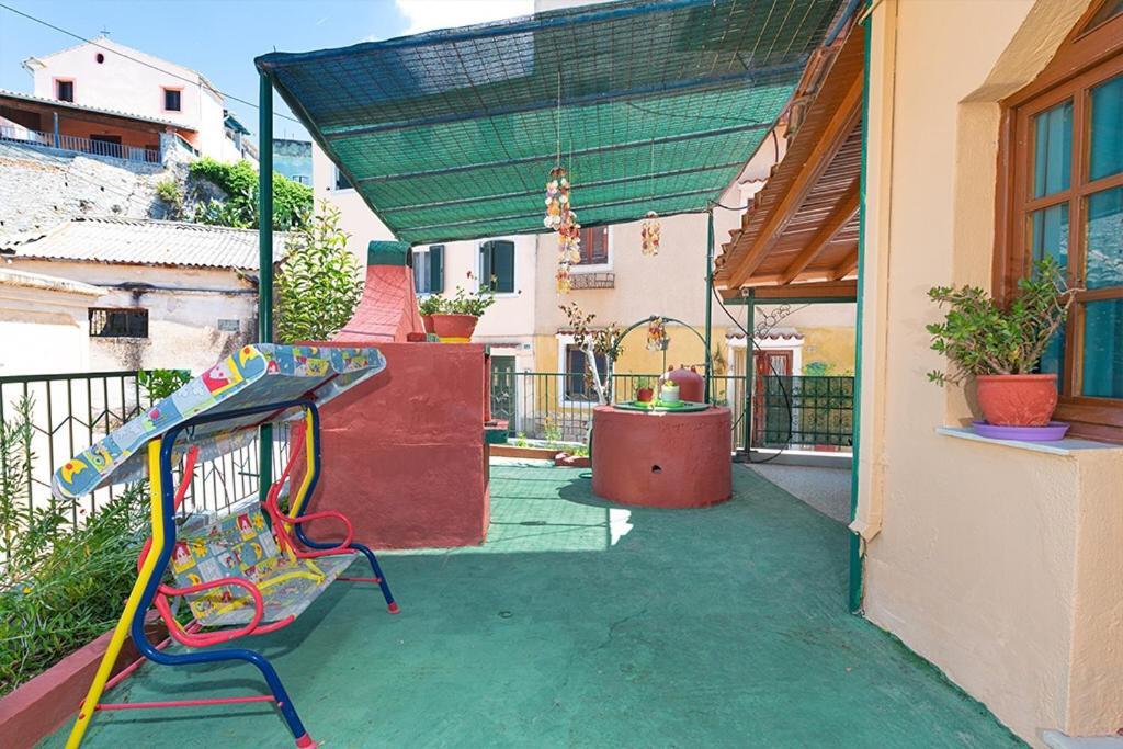 Апартаменты Fay'S Barbeque Garden House -Family Activities Corfu Port Экстерьер фото
